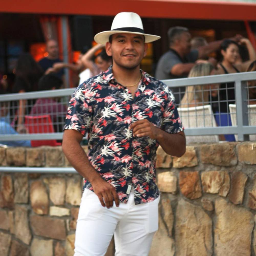 Meet your Posher, Javier